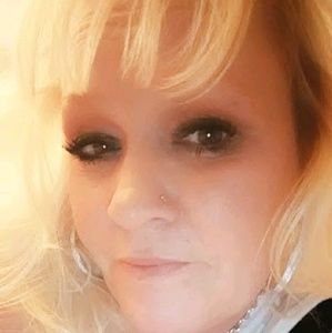 Meet your Posher, Julyla